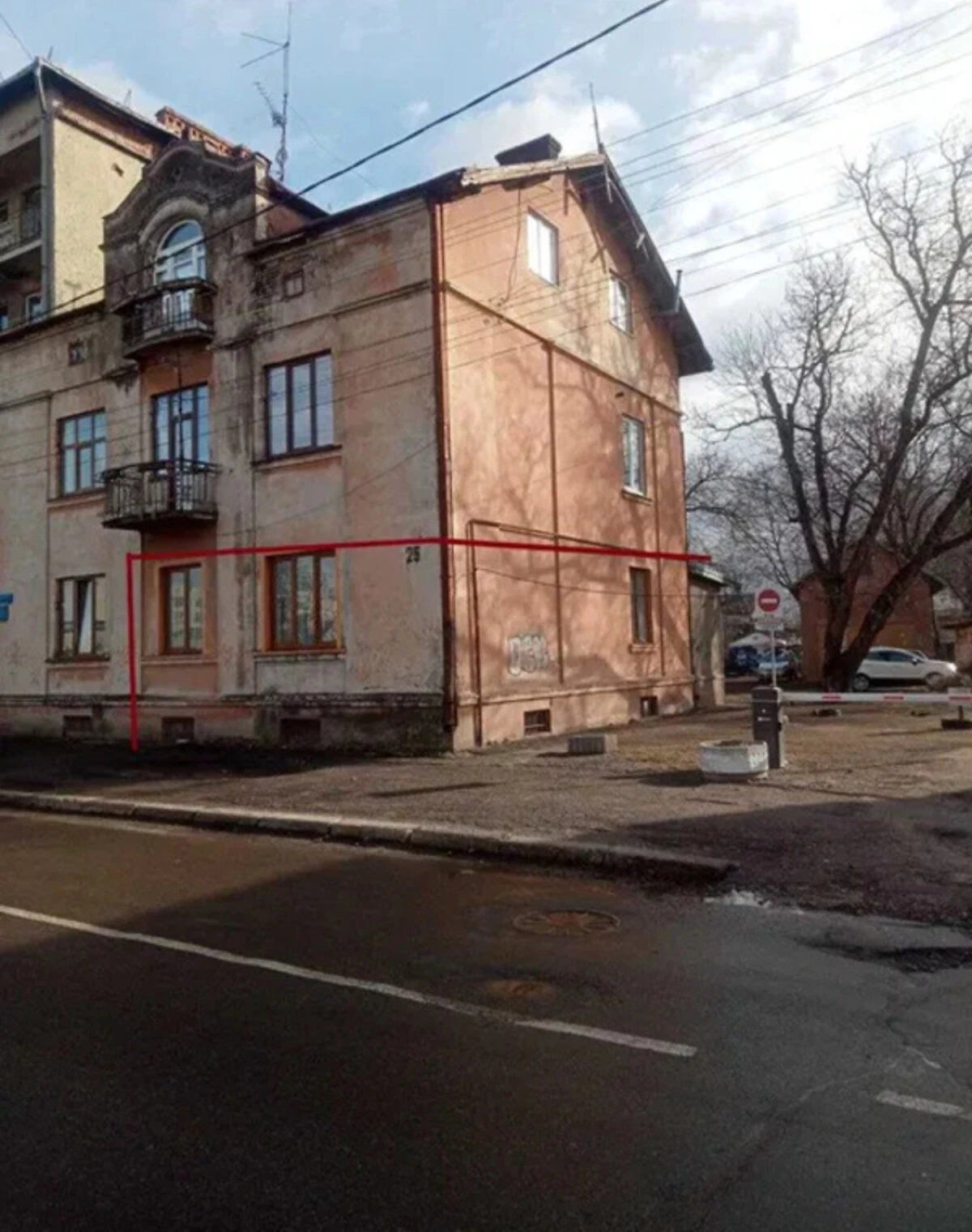 3-кімнатна квартира, Івано-Франківськ: косметичний ремонт, камін - фото 1